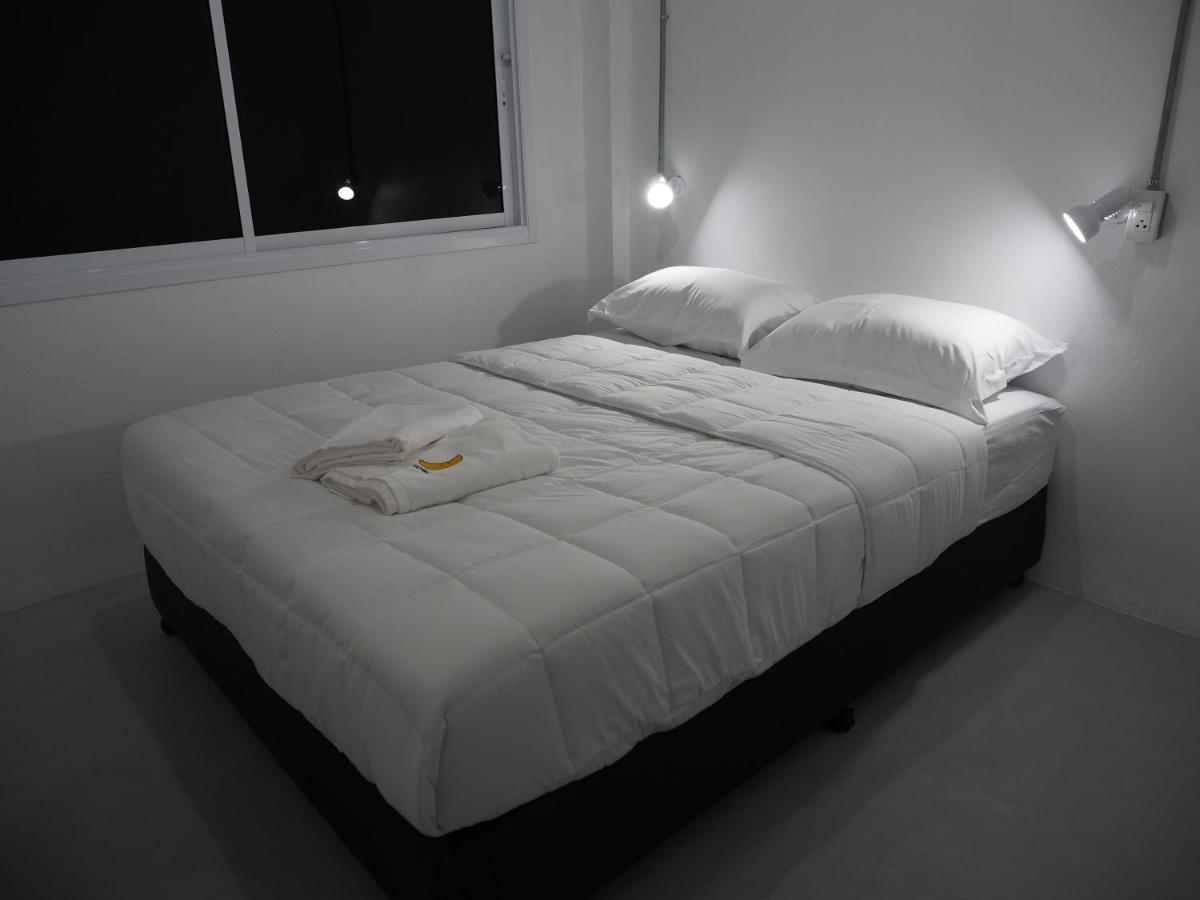 Prachan Hostel Thong Sala Buitenkant foto