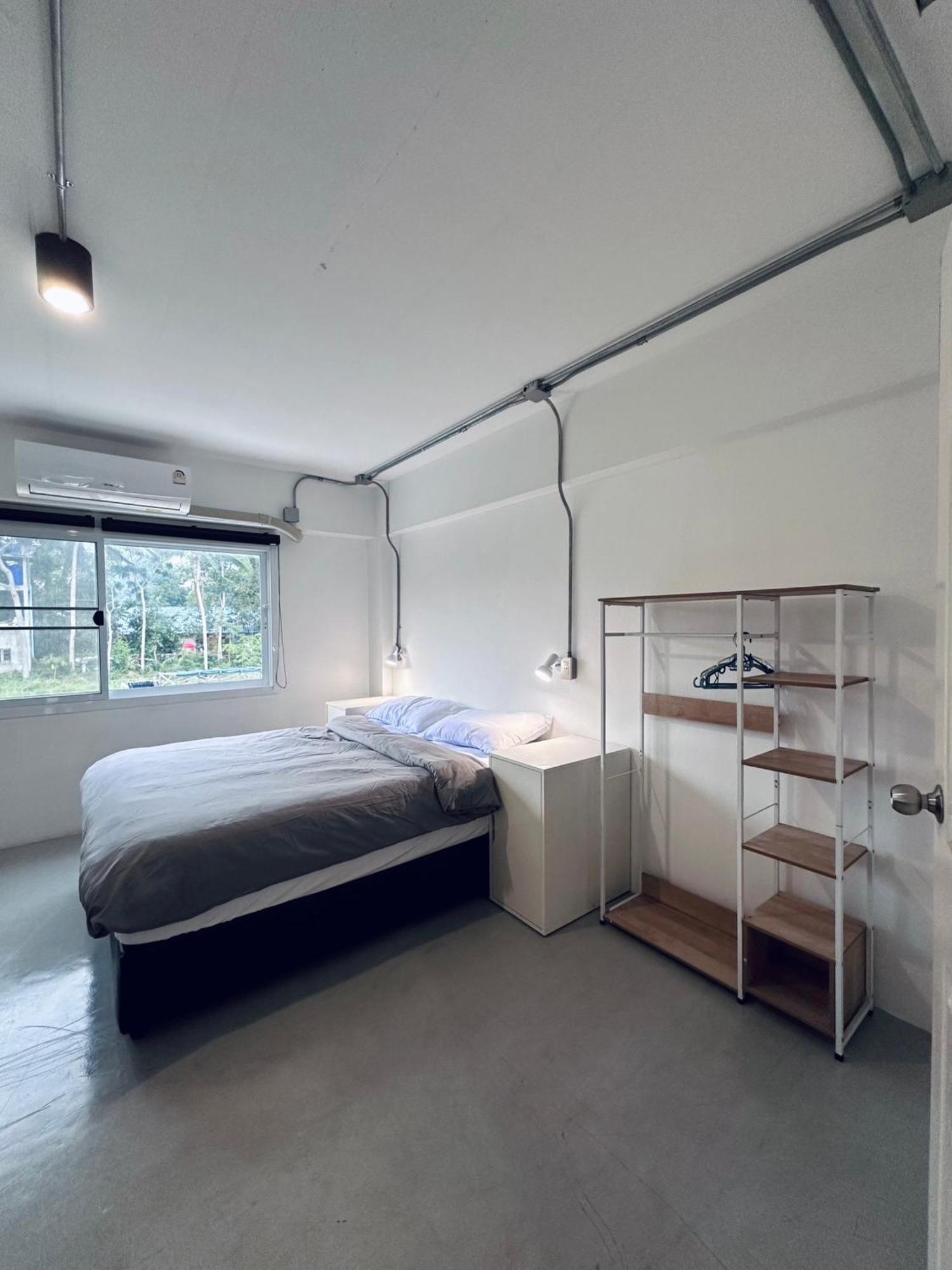 Prachan Hostel Thong Sala Buitenkant foto