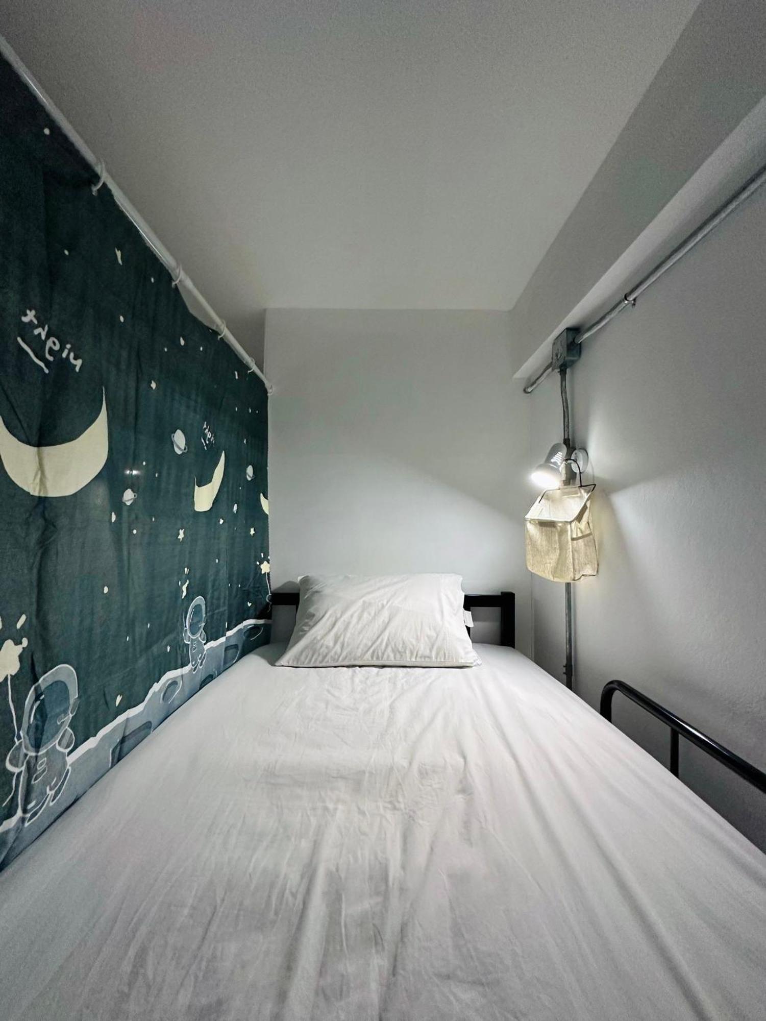Prachan Hostel Thong Sala Buitenkant foto